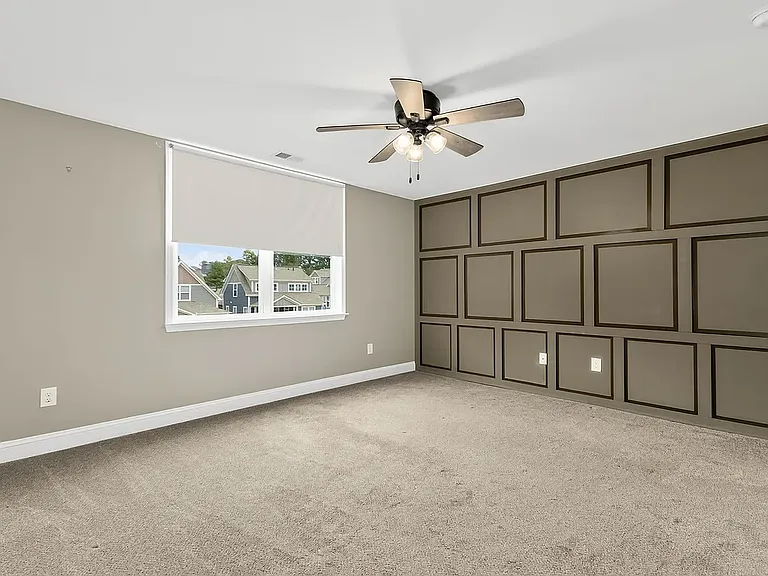 18 Cottage Knoll Cir — Photo 31