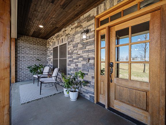 3rd image of 224 Murray Rd