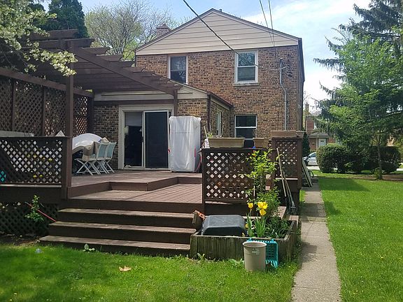 3rd image of 8700 Hamlin Ave
