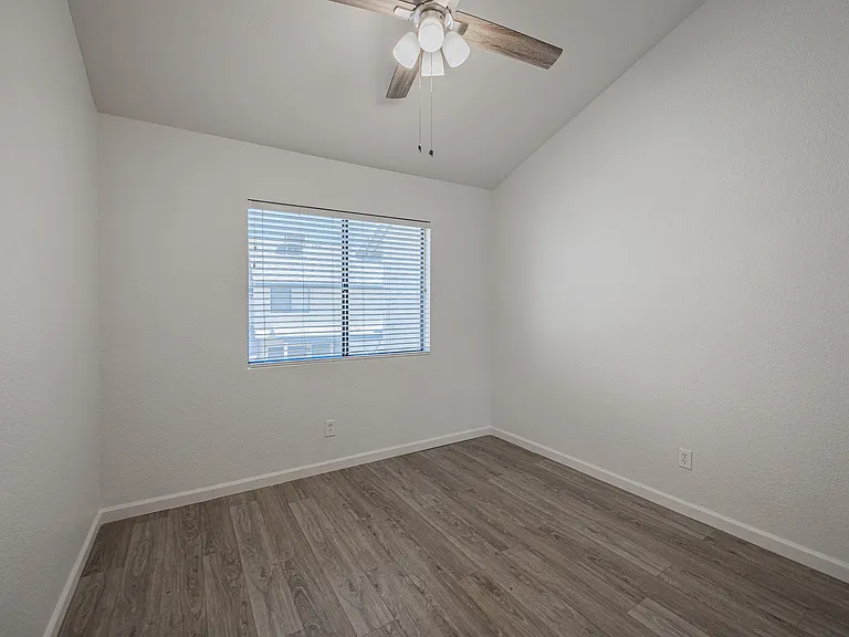 7801 N 44th Dr #1030 — Photo 19