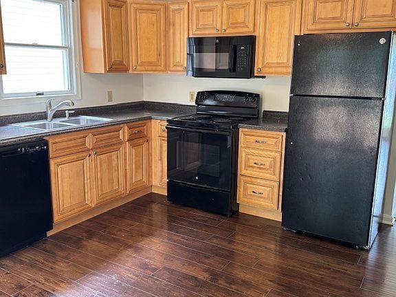 2nd image of 1216 Rose Hill Ave #1216