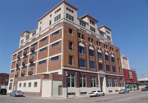 Behrens Lofts