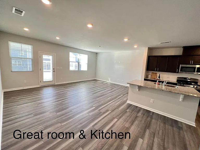 1028 Pate Farm Ln — Photo 9