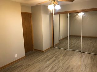 9109 W Congress St #4, Milwaukee, WI 53222