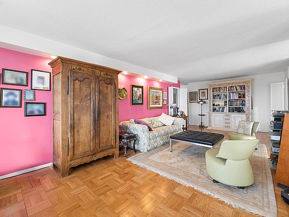 5th image of 3333 Henry Hudson Pkwy APT 7H