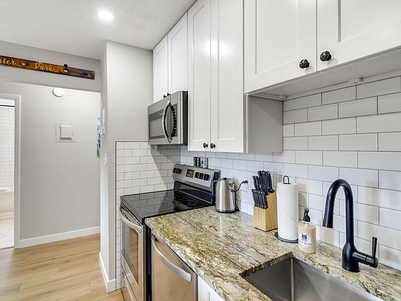 5th image of 507 Hi Country Dr #7