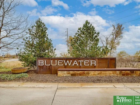 6101 N 292nd Cir, Valley, NE 68064