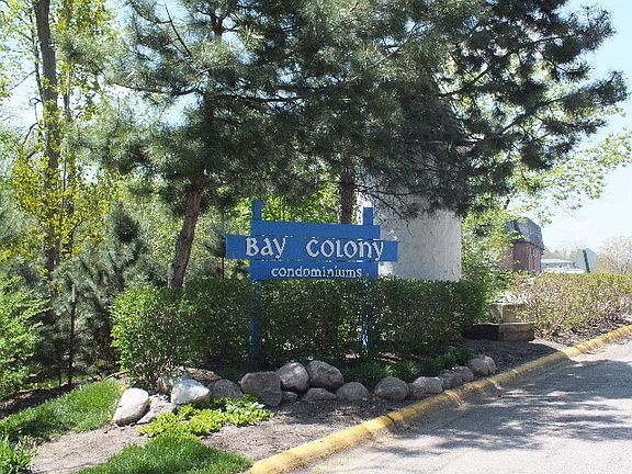 3rd image of 9435 Bay Colony Dr APT 2s