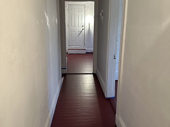 5th image of 138 Franklin St Floor 2