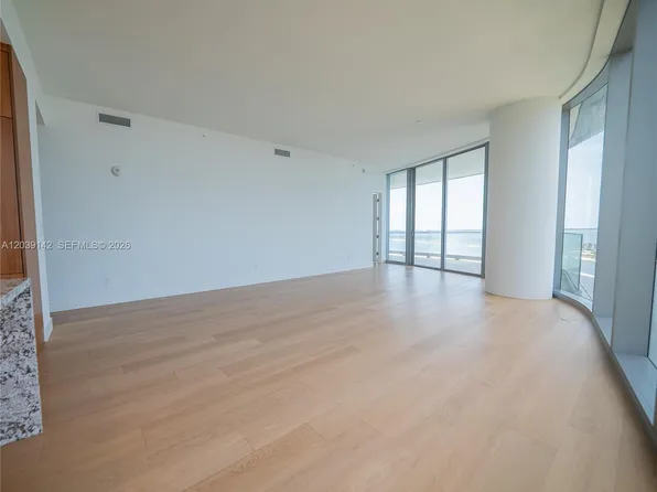 175 SE 25th Rd Unit 702, Miami, FL 33129