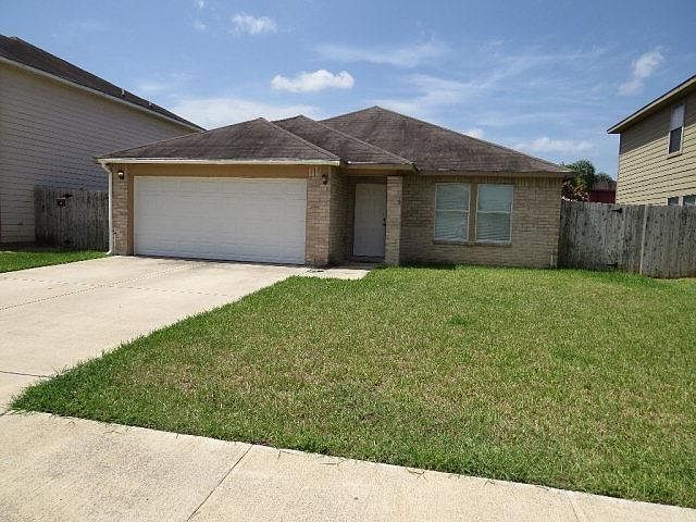 1st image of 2338 Gary Ln