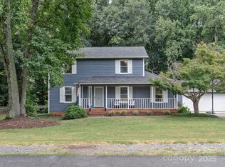 1624 Brook Dr, Fort Mill, SC 29708