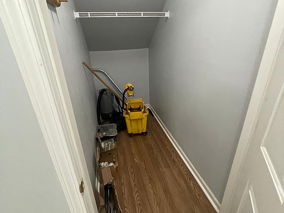 3rd image of 14804 Lenox Dr #204