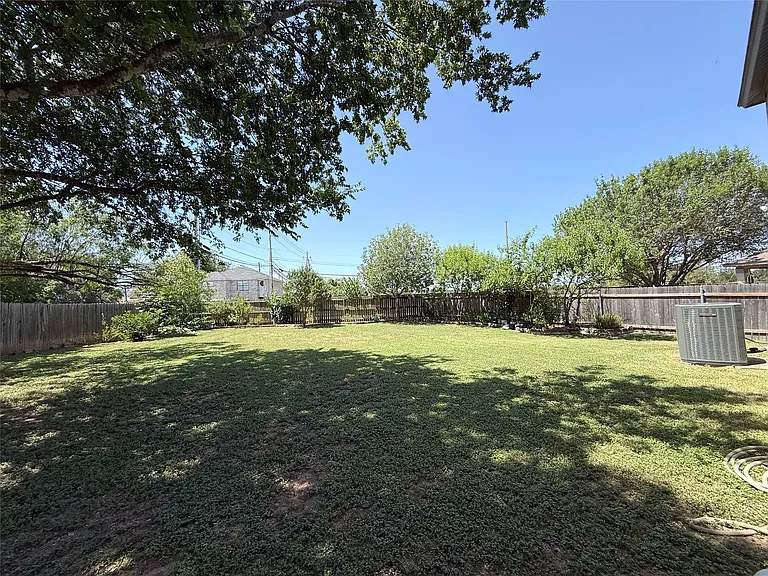 6508 Eudora Cv — Photo 5