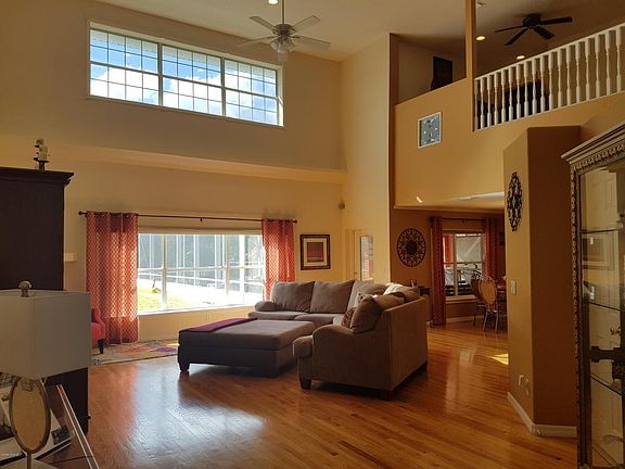 4th image of 4325 Davidia Dr