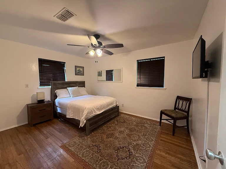 1755 Sylvan Dr — Photo 9