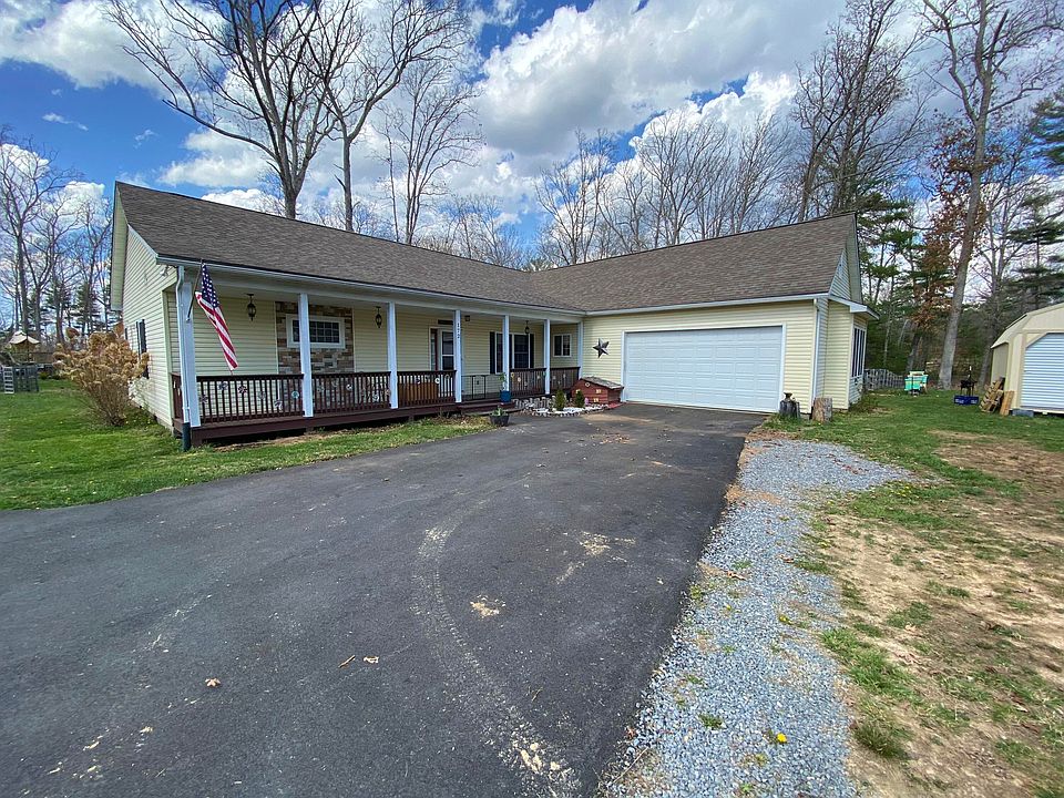 1st image of 172 Woodhaven Cir