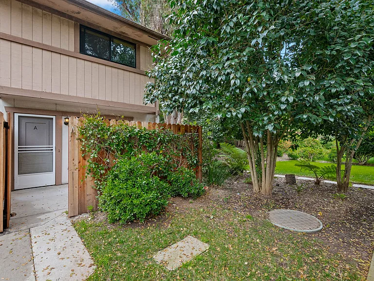 1233 Richelle Ln #A — Photo 14