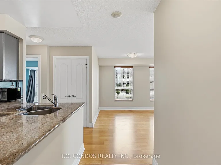 21 Hillcrest Ave #601 — Photo 2