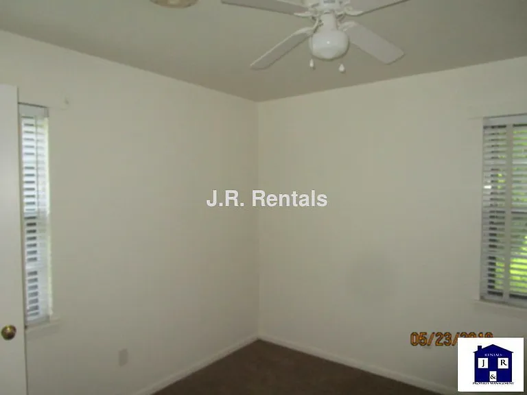 304 Ridge St — Photo 15