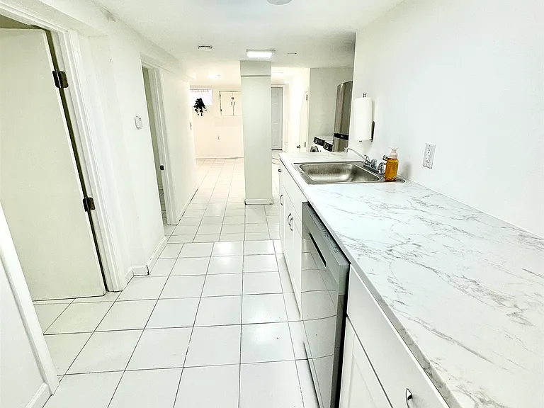 247 Clendenny Ave #1 — Photo 20