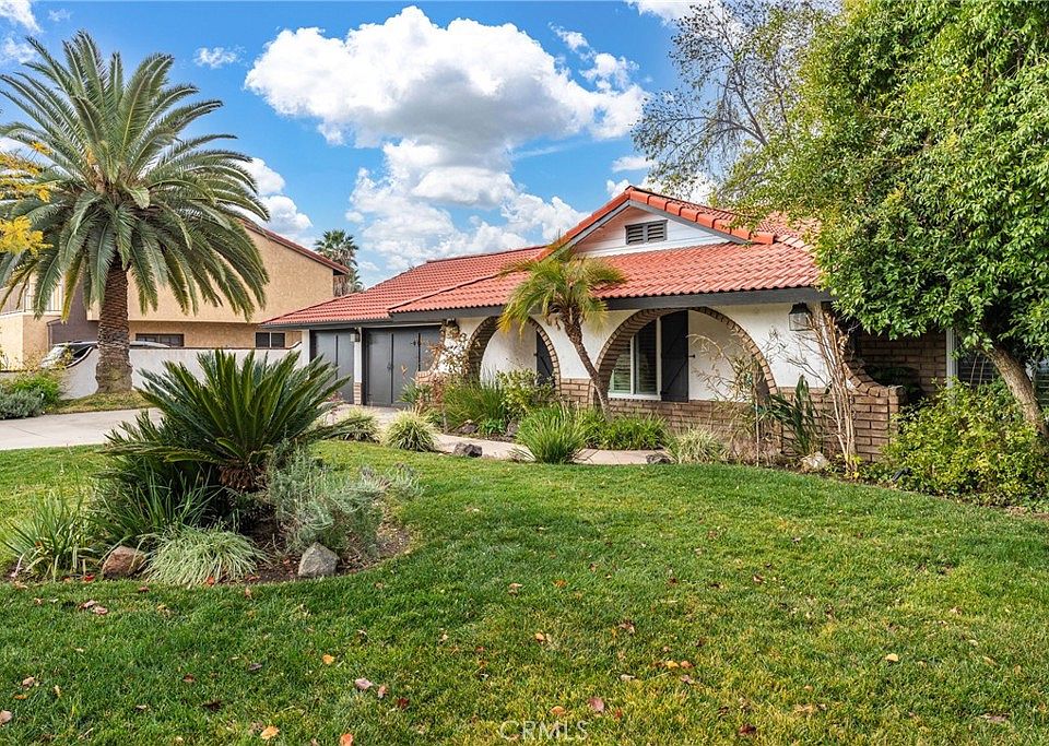 1st image of 14117 Calle Vista Dr
