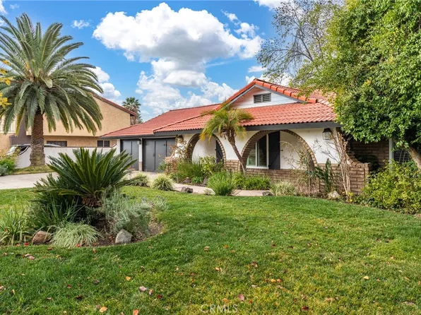 14117 Calle Vista Dr, Riverside, CA 92508