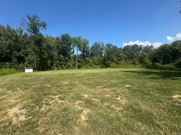 2750 Viehe Dr, Evansville, IN 47725