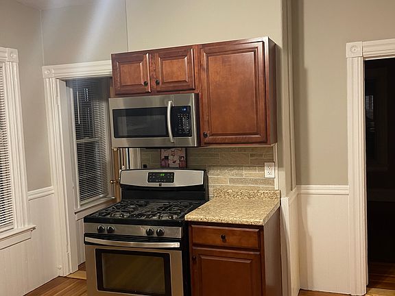 4th image of 668 Park Ave APT 2