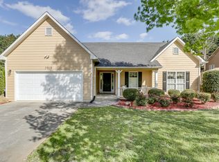 5919 Sycamore Ridge Dr, Sugar Hill, GA 30518