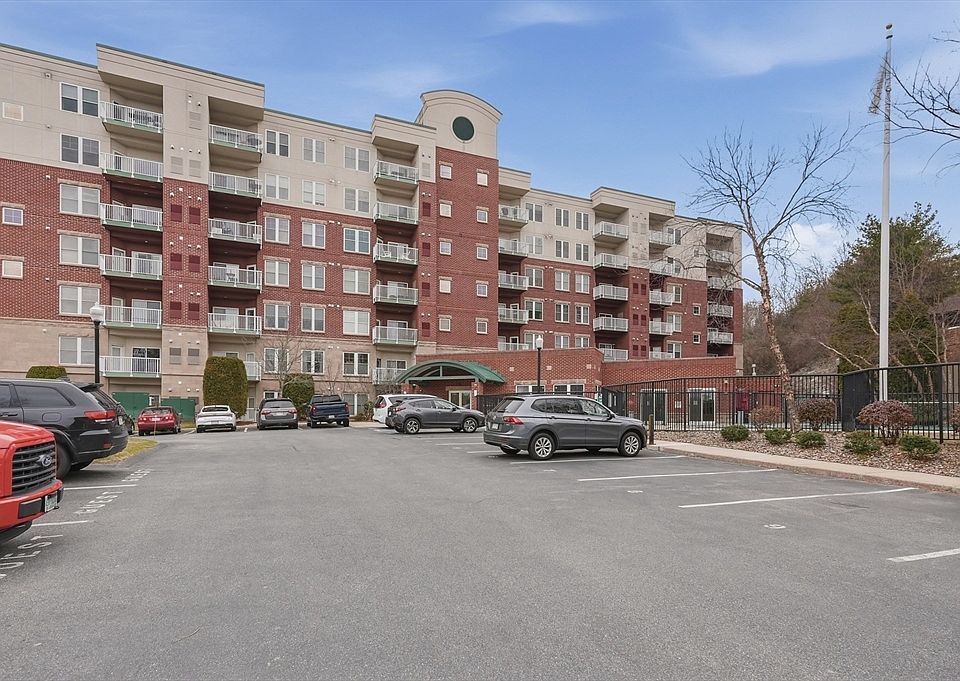 1st image of 36 Village Rd APT 613