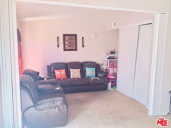5th image of 1126 W Avenue H6