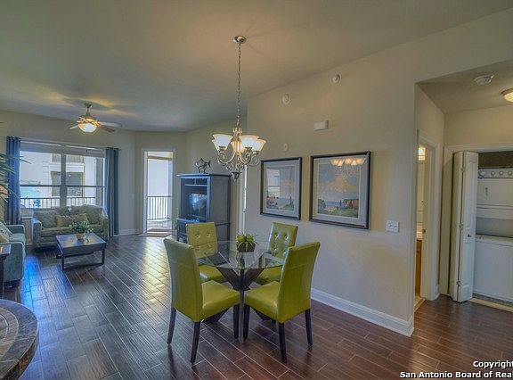 4th image of 101 West Bank #32