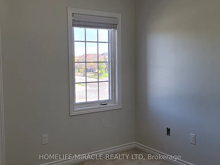 74 Hatton Ct — Photo 34