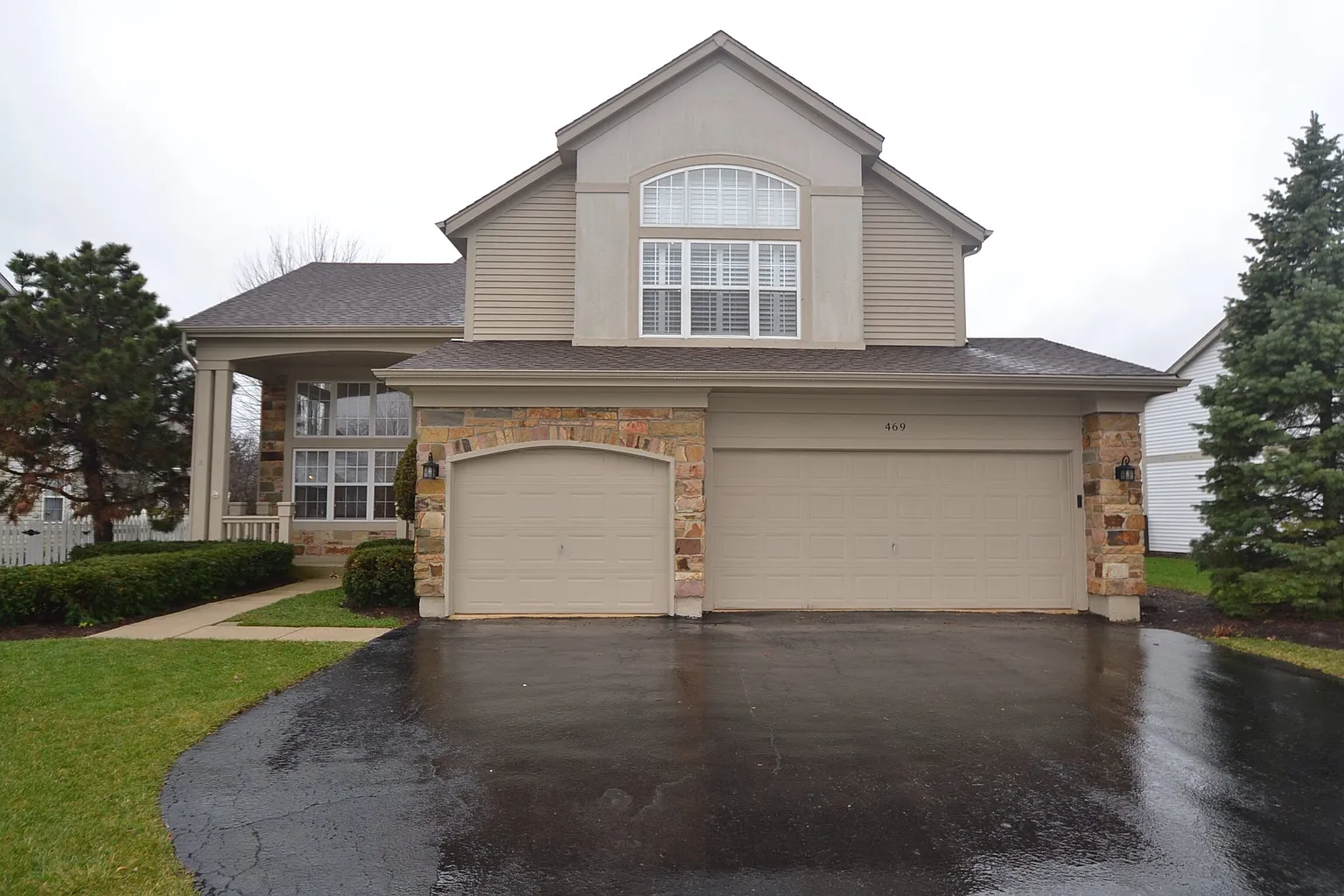 469 Penny Ln photo 1