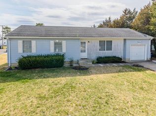 35 Spruce St, Beachwood, NJ 08722