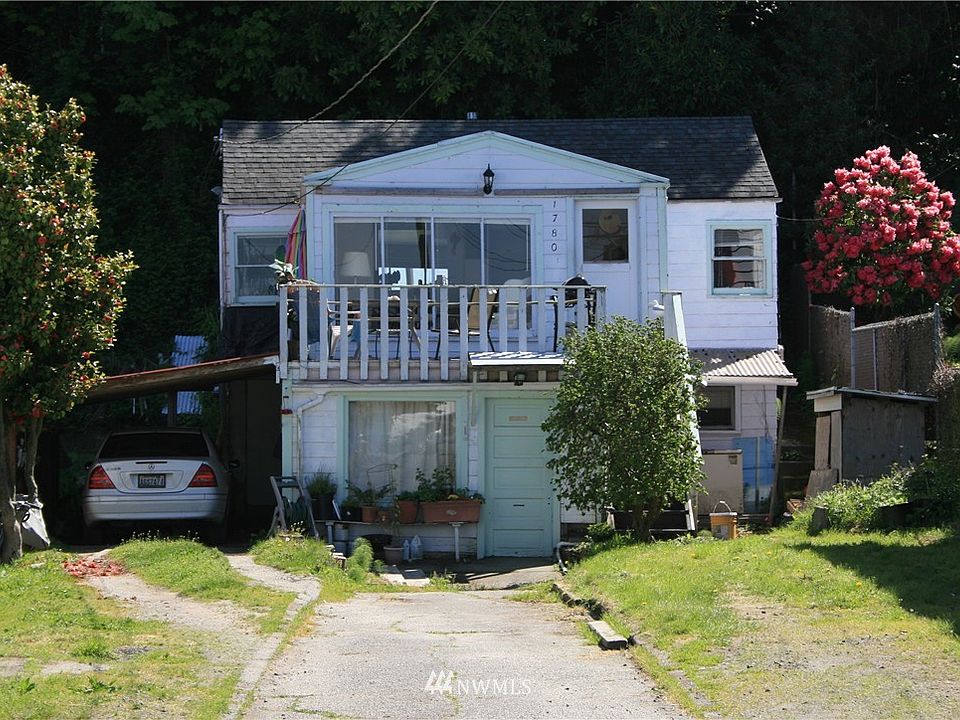 2nd image of 1780 Alki Avenue SW