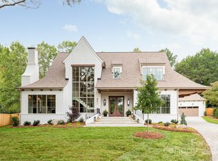 801 Bridlepath Ln, Charlotte, NC 28211