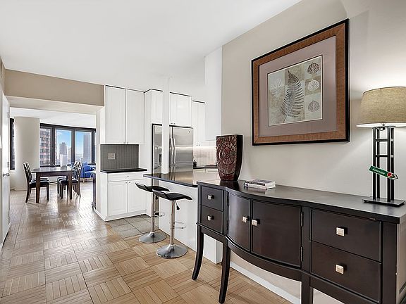 3rd image of 330 E 38th St APT 25N
