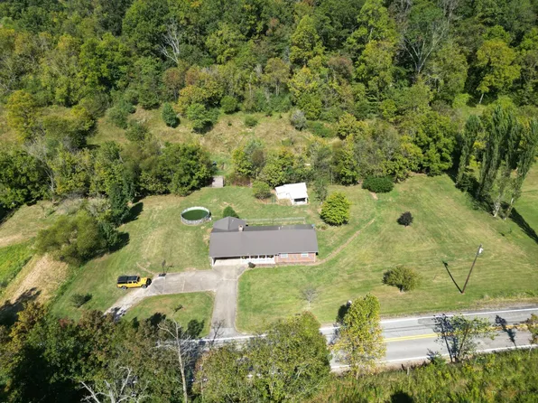 3514 Charleston Rd, Gandeeville, WV 25243