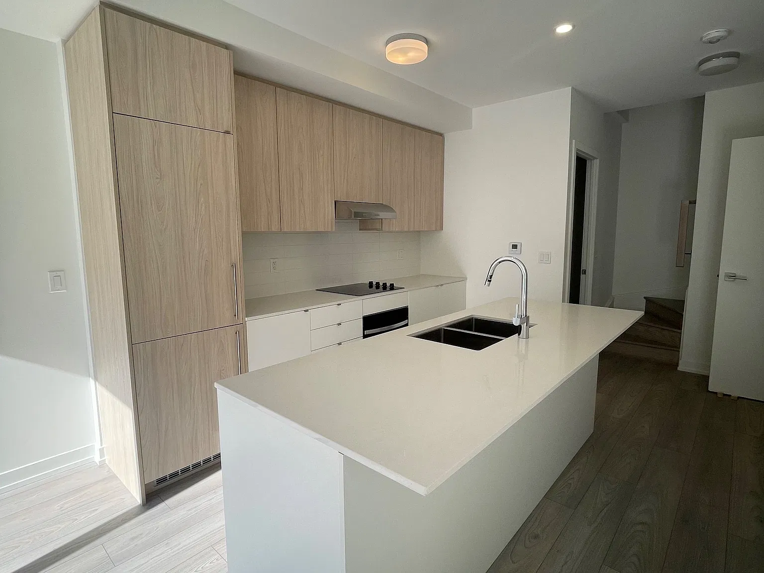 3 bed, $3,200 — Photo 4