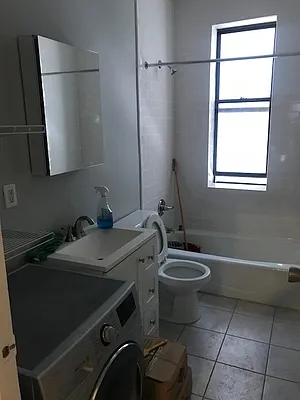 Rented by Salon Realty Corp | media 21