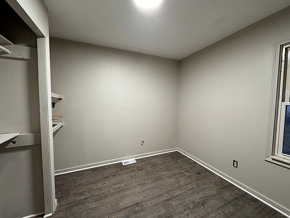 4th image of 1805 E Evelyn Ave