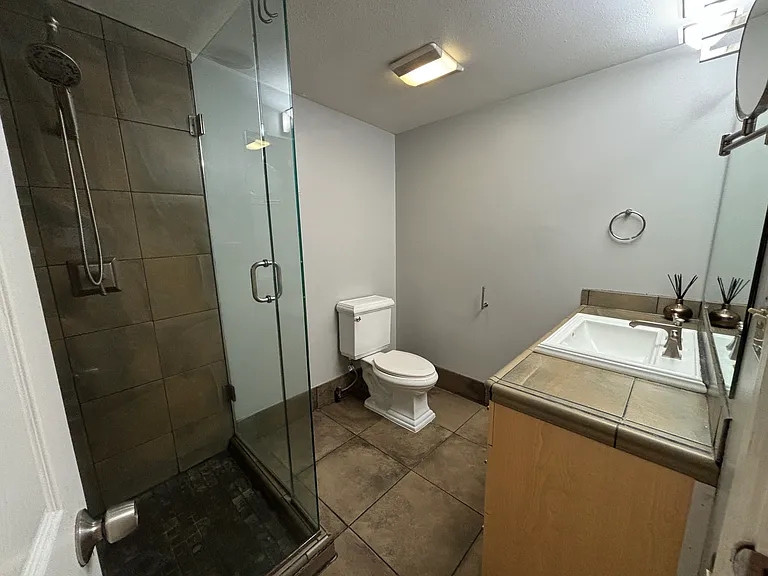 1114 Castro Way — Photo 20
