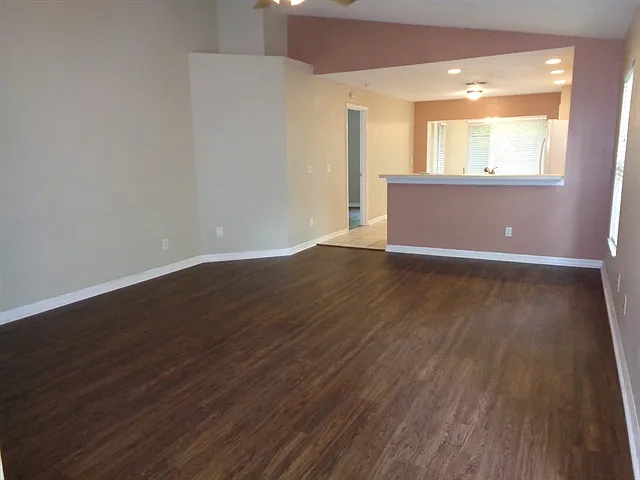 7742 Citrus Blossom Dr — Photo 4