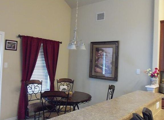 4th image of 6805 Bayberry Dr