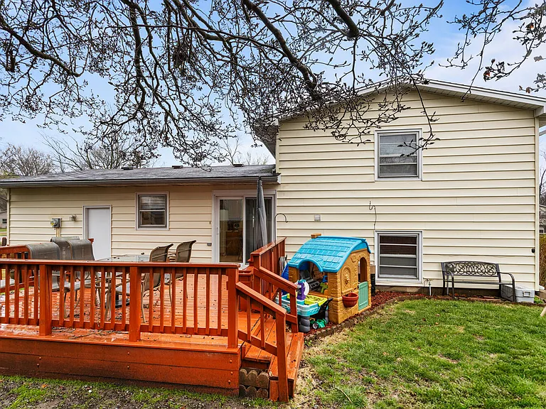 2406 Southwood Dr — Photo 20