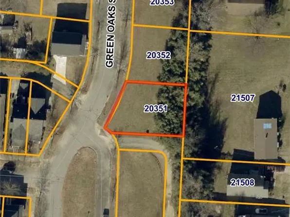 707 Green Oaks St, Greensboro, NC 27401