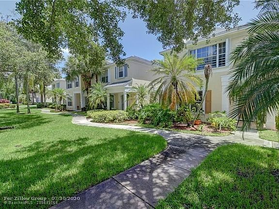 2nd image of 11031 Jewel Box Ln #11031