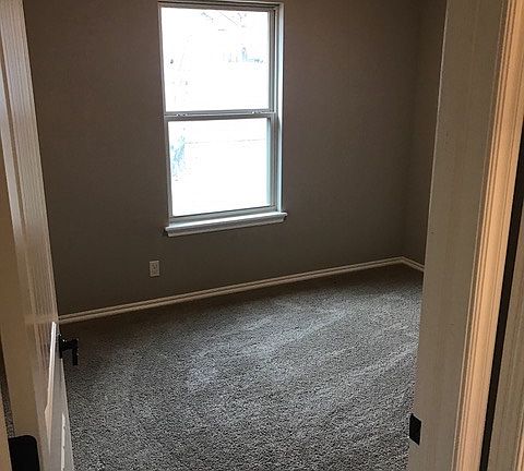 3rd image of 21425 E 34th Pl S